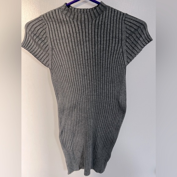 Express Gray Knit Mock Neck Tank Fitted Size M - Picture 1 of 3
